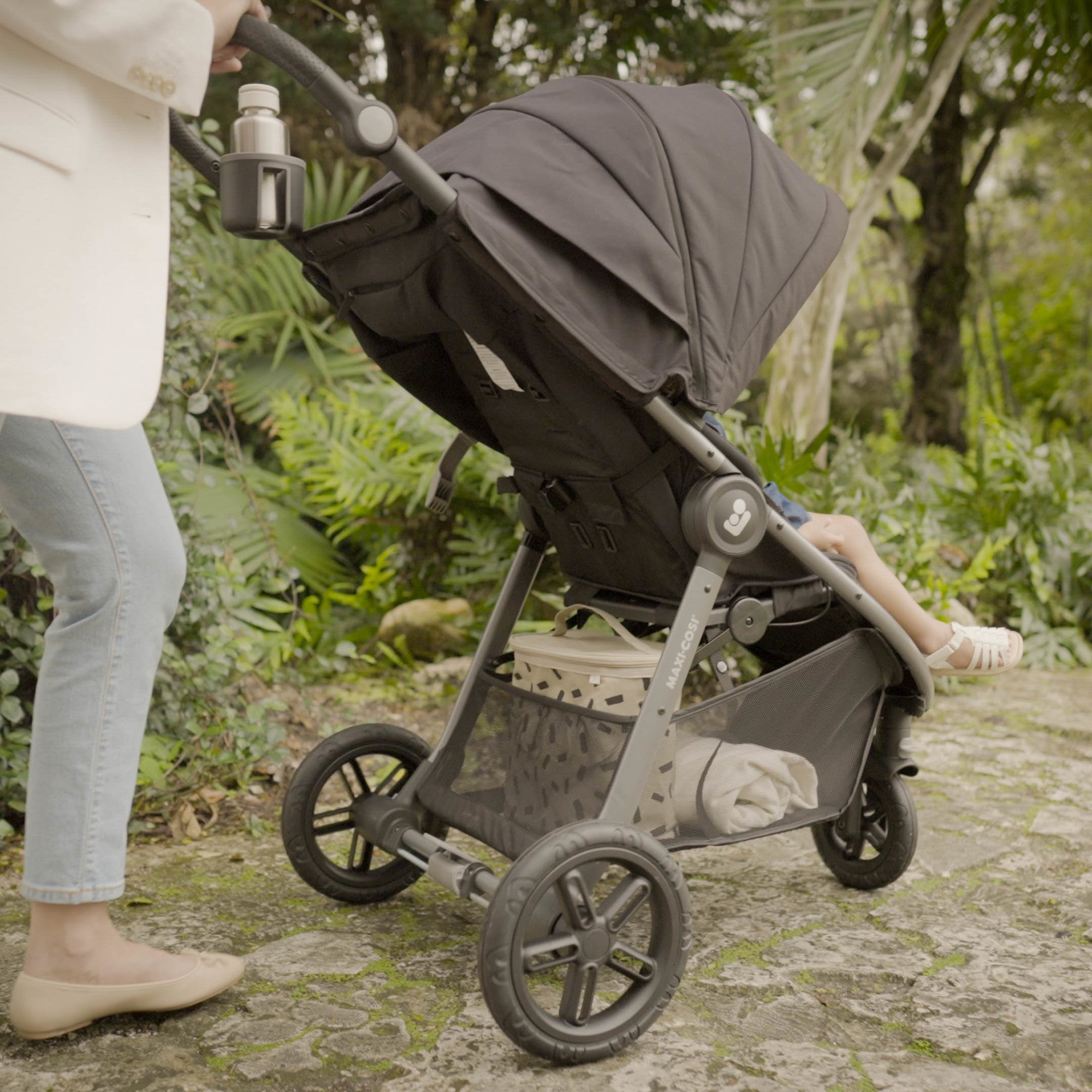 Gia XP Luxe 3-Wheel Travel System - in front facing stroller mode